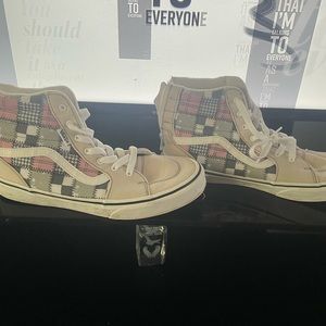 Womens cans, barely worn